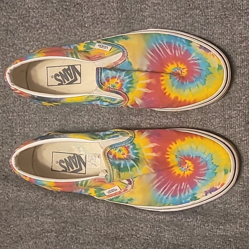 Tie-Dye Rainbow Vans